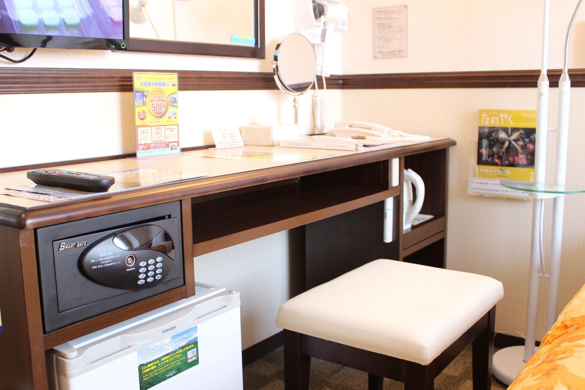 Toyoko Inn Naha Omoromachi Ekimae Esterno foto
