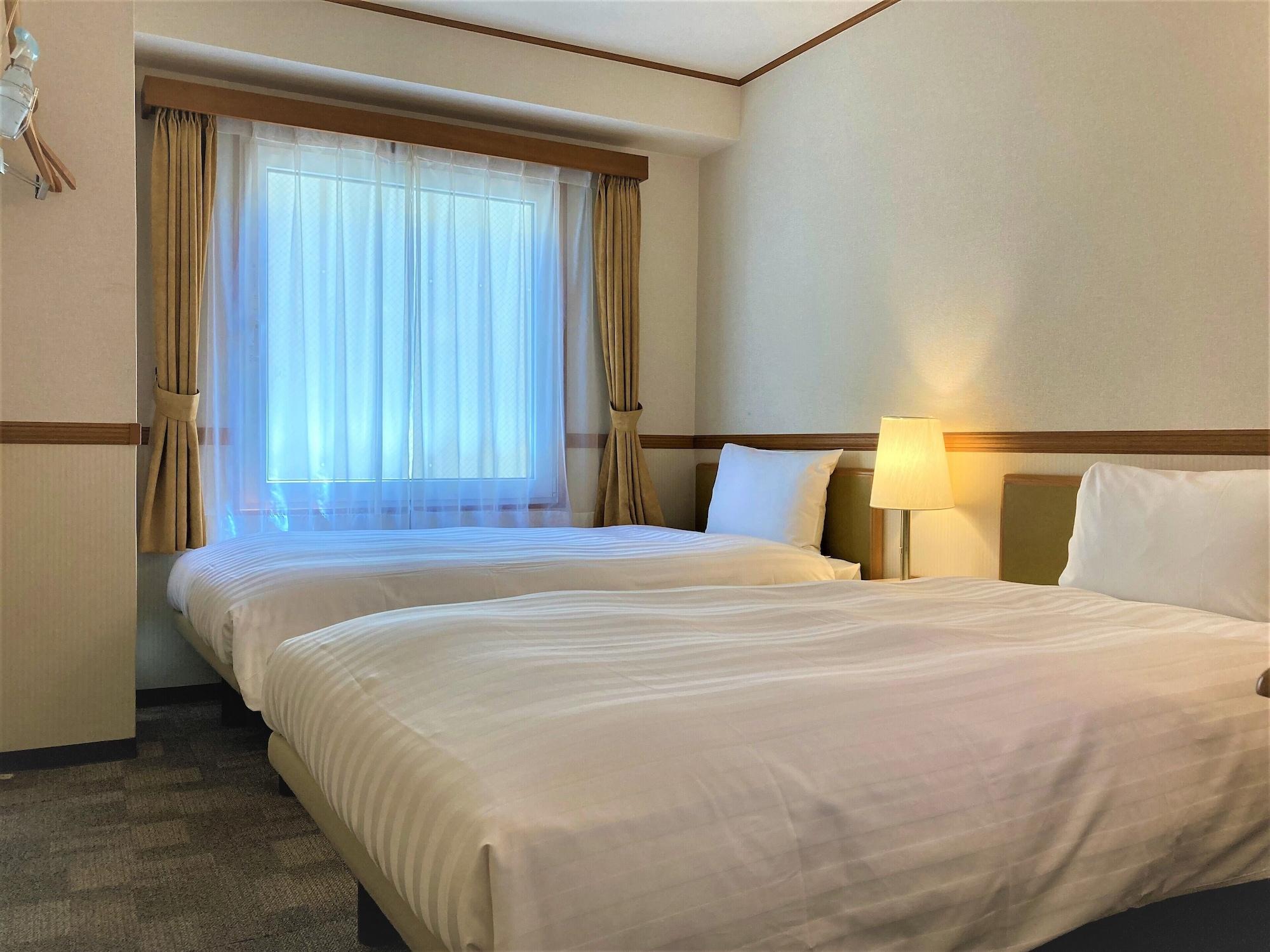 Toyoko Inn Naha Omoromachi Ekimae Esterno foto
