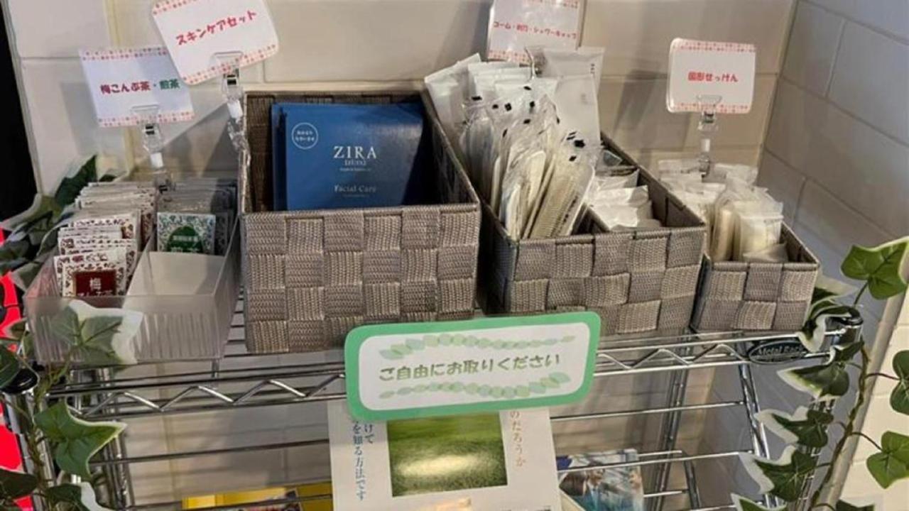 Toyoko Inn Naha Omoromachi Ekimae Esterno foto