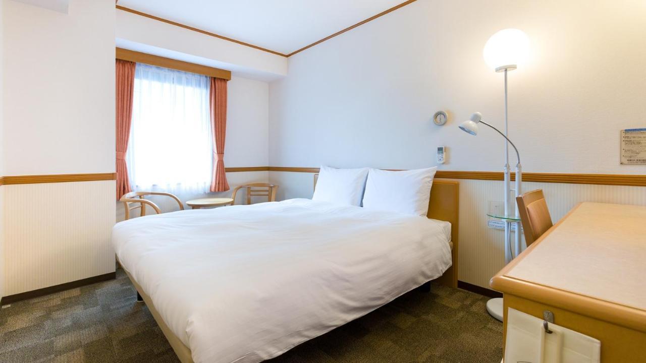 Toyoko Inn Naha Omoromachi Ekimae Esterno foto