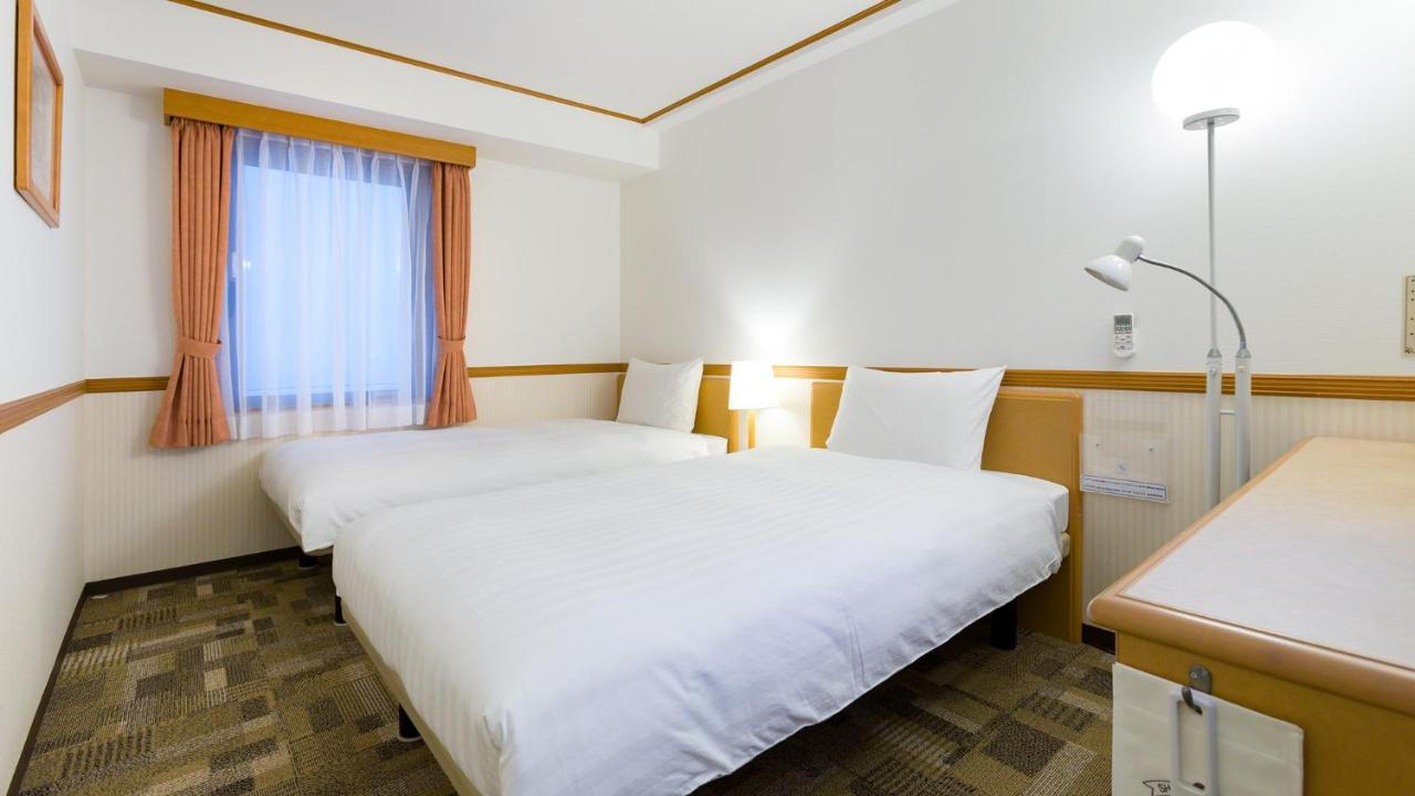 Toyoko Inn Naha Omoromachi Ekimae Esterno foto