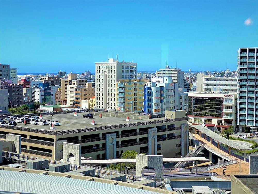 Toyoko Inn Naha Omoromachi Ekimae Esterno foto